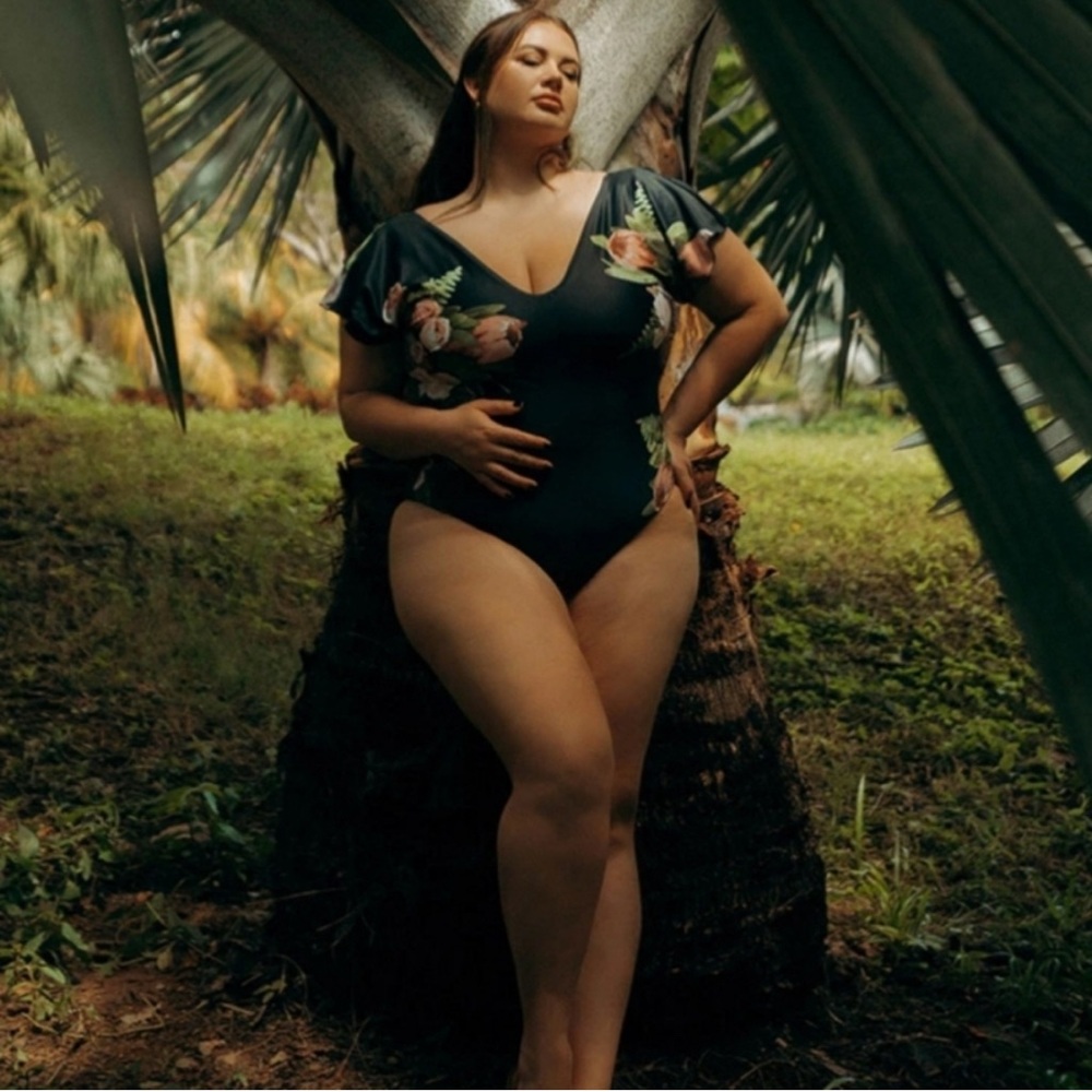 New with tags, Albion Carolina Cape one piece swim